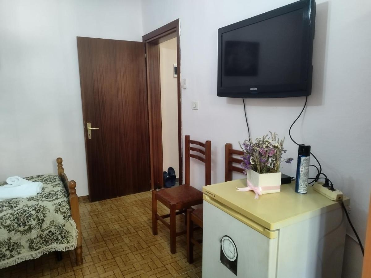 Guest Room Tirana Center المظهر الخارجي الصورة